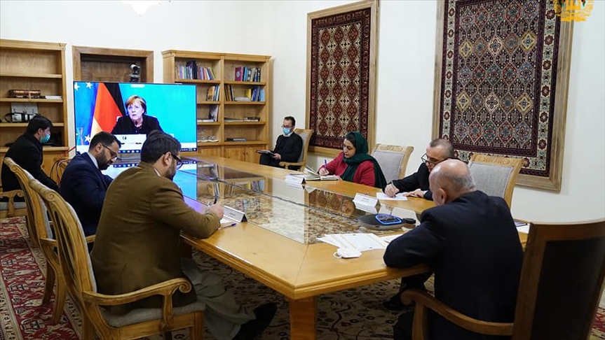 مشوره وتبادل نظر اشرف غنی و مارکل درباره روند صلح افغانستان