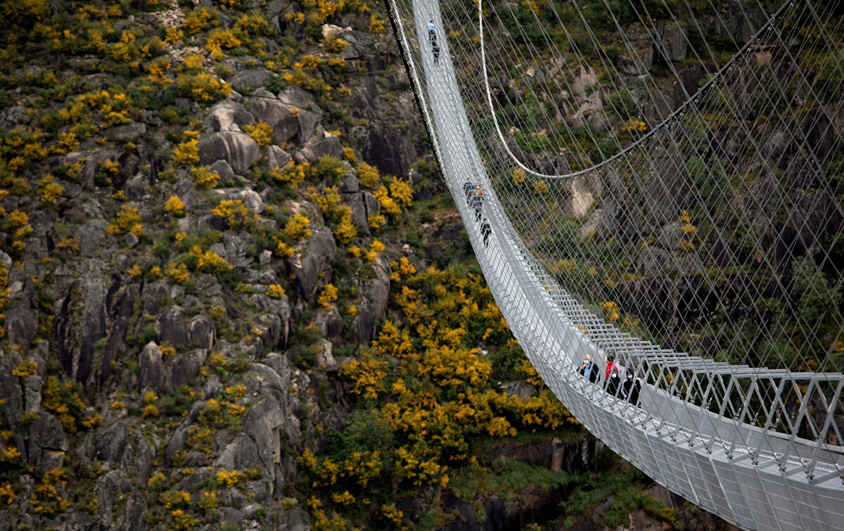Jambatan Pejalan Kaki Terpanjang di Dunia yang Berada di Portugal telah Dibuka