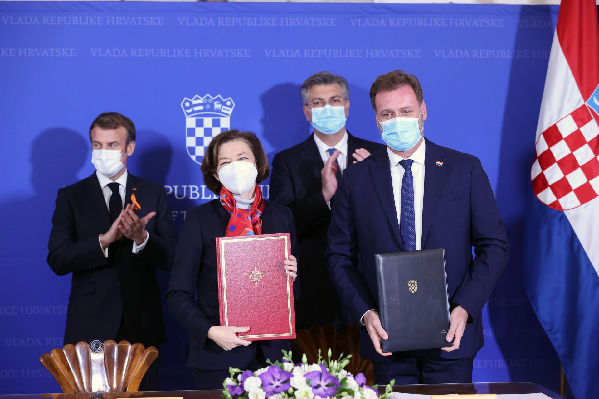 Potpisani ugovori vrijedni 1,1 milijardu eura za nabavu 12 borbenih aviona Rafale od Franc