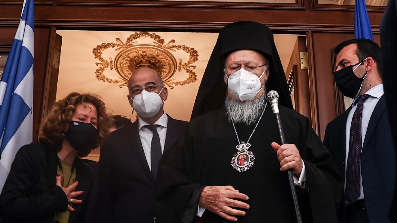 Με τον Πατριάρχη Βαρθολομαίο συναντήθηκε ο Δένδιας