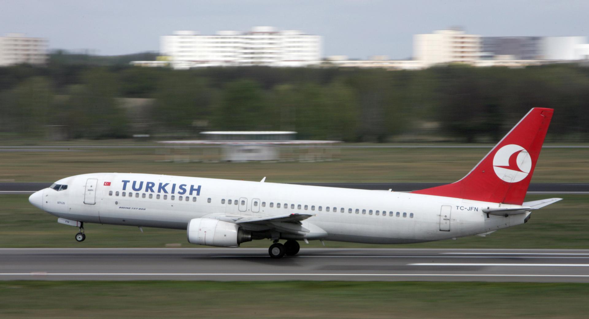 Advertência da companhia aérea turca Turkish Airlines para passageiros estrangeiros