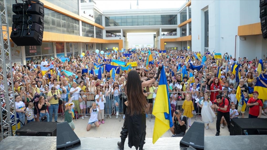 Руслана Антальяда Украина үчүн концерт койду