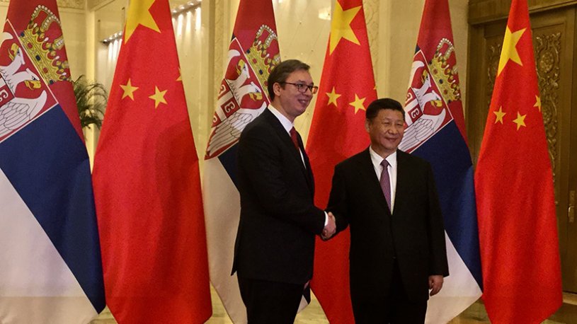 Vučić i Đinping telefonom o strateškom partnerstvu Srbije i Kine