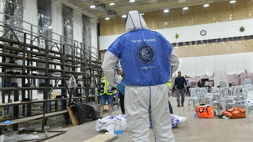 Israele: Crolla tribuna in una sinagoga, 2 morti e 167 feriti