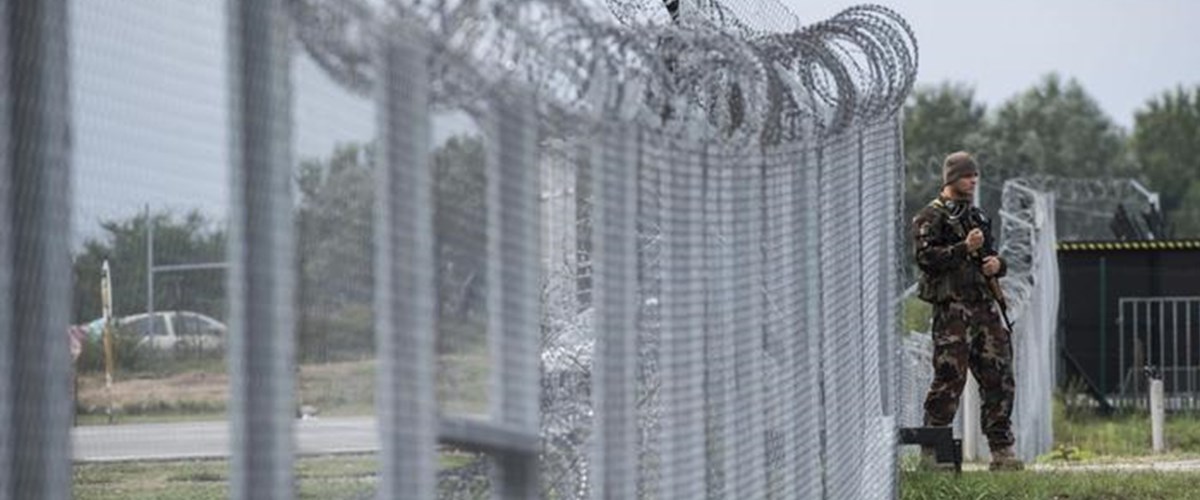 Mađarska policija pucala na kamion u kojem su se nalazili migranti