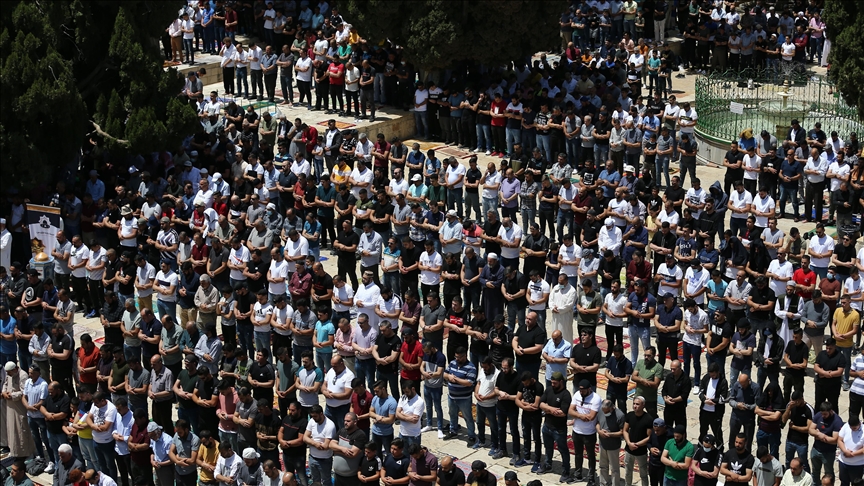 60.000 Orang Palestin Solat Jumaat Ketiga Bulan Ramadan di Masjid al-Aqsa