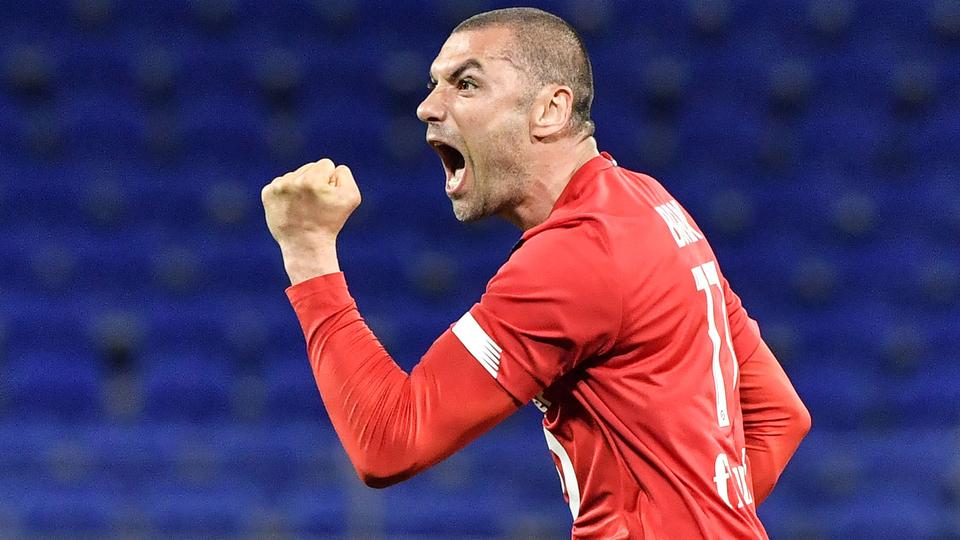France/Ligue 1- grâce à un doublé de l'attaquant turc Burak Yilmaz, Lille renverse Lyon