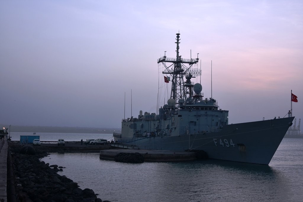 اصابت موفقیت آمیز فیر کشتی جنگی "TCG گوکچه آدا" به اهداف تعیین شده