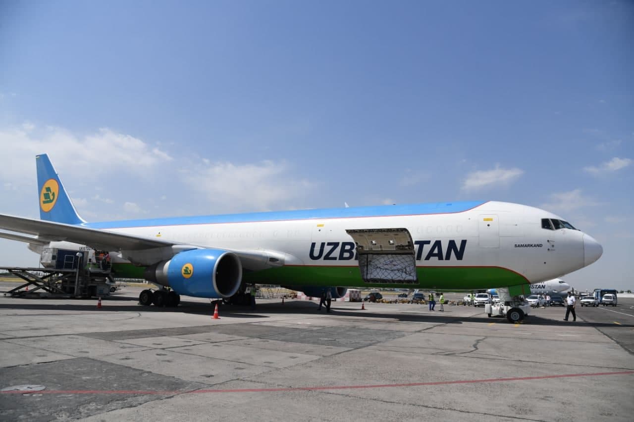 Bugun O‘zbekistonga yana 1 million doza vaksina olib kelindi