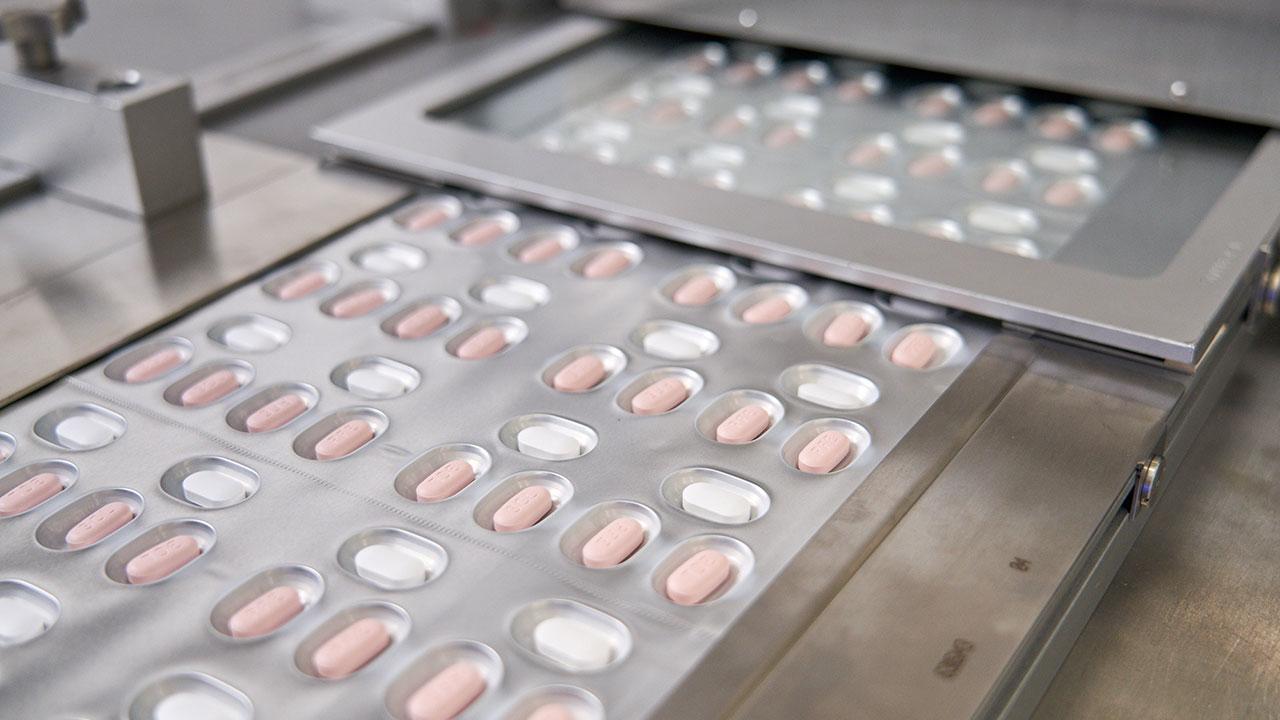 EMA: via libera alla pillola Pfizer per il trattamento del Covid-19
