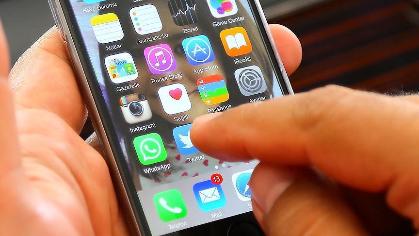 Cada 4 de 10 jóvenes no pueden vivir sin que tengan sus móviles