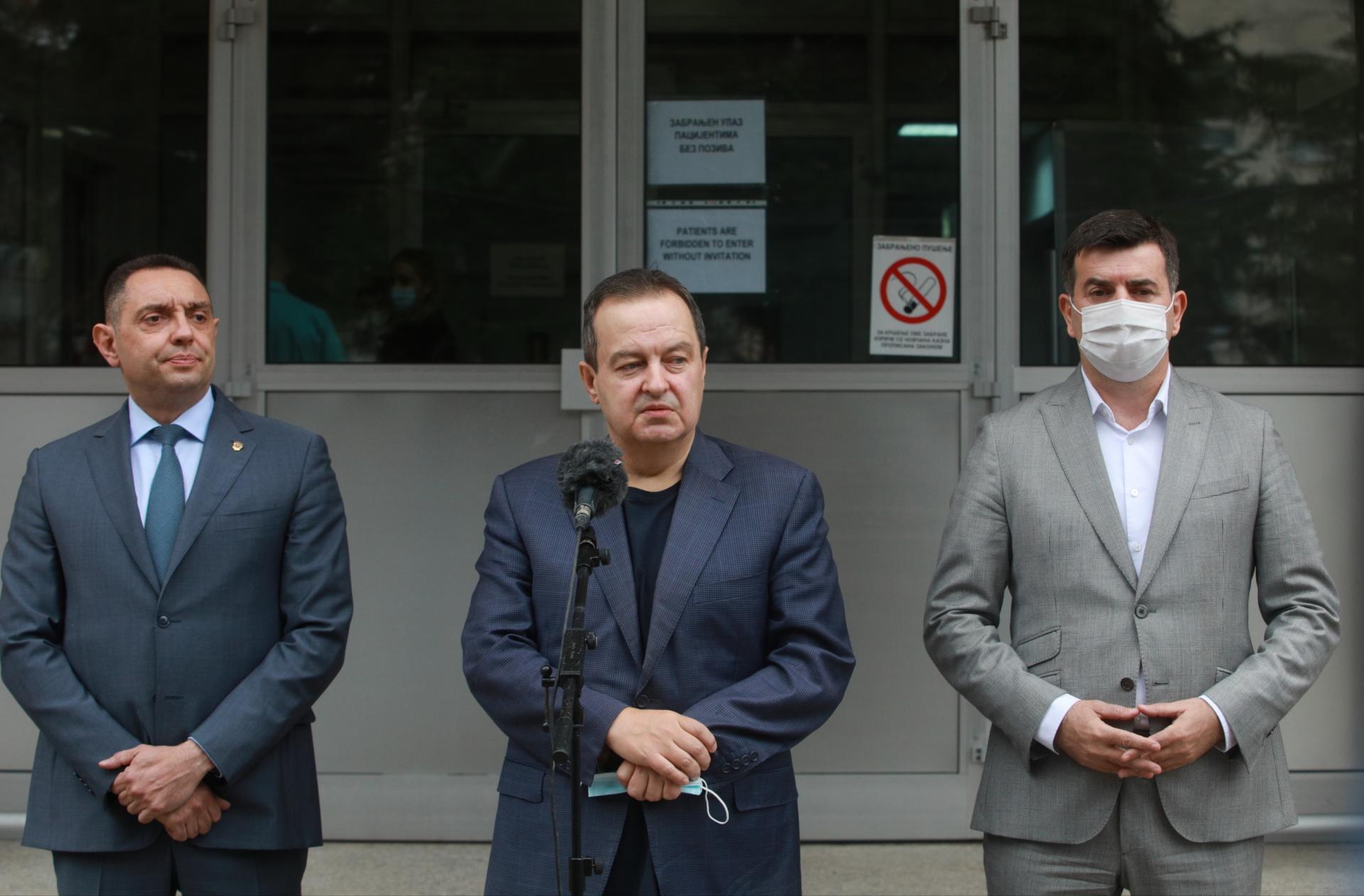 Beograd: Dačić i Vulin primili rusku vakcinu protiv koronavirusa