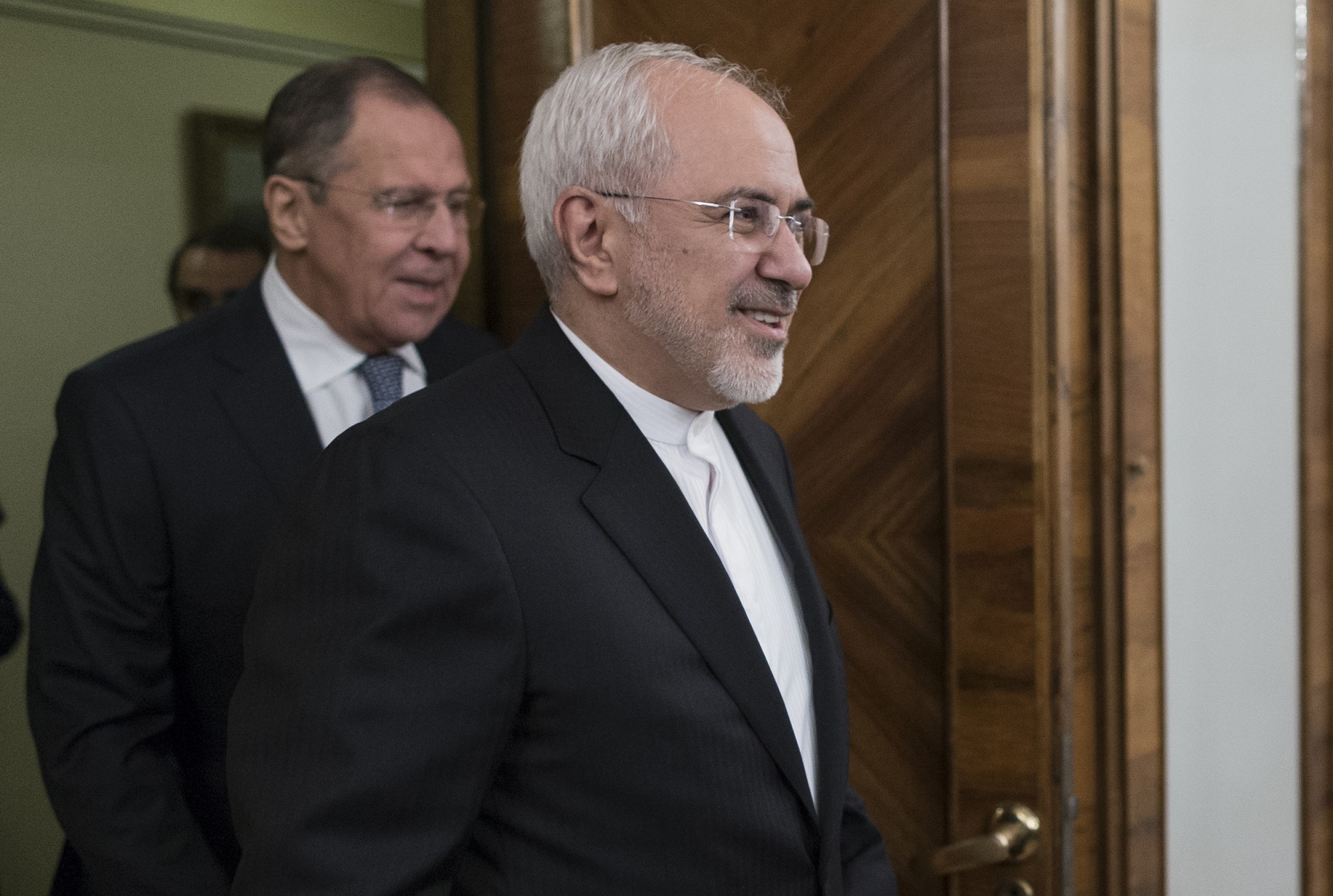 ラブロフ露外相とザリーフ・イラン外相が共同記者会見