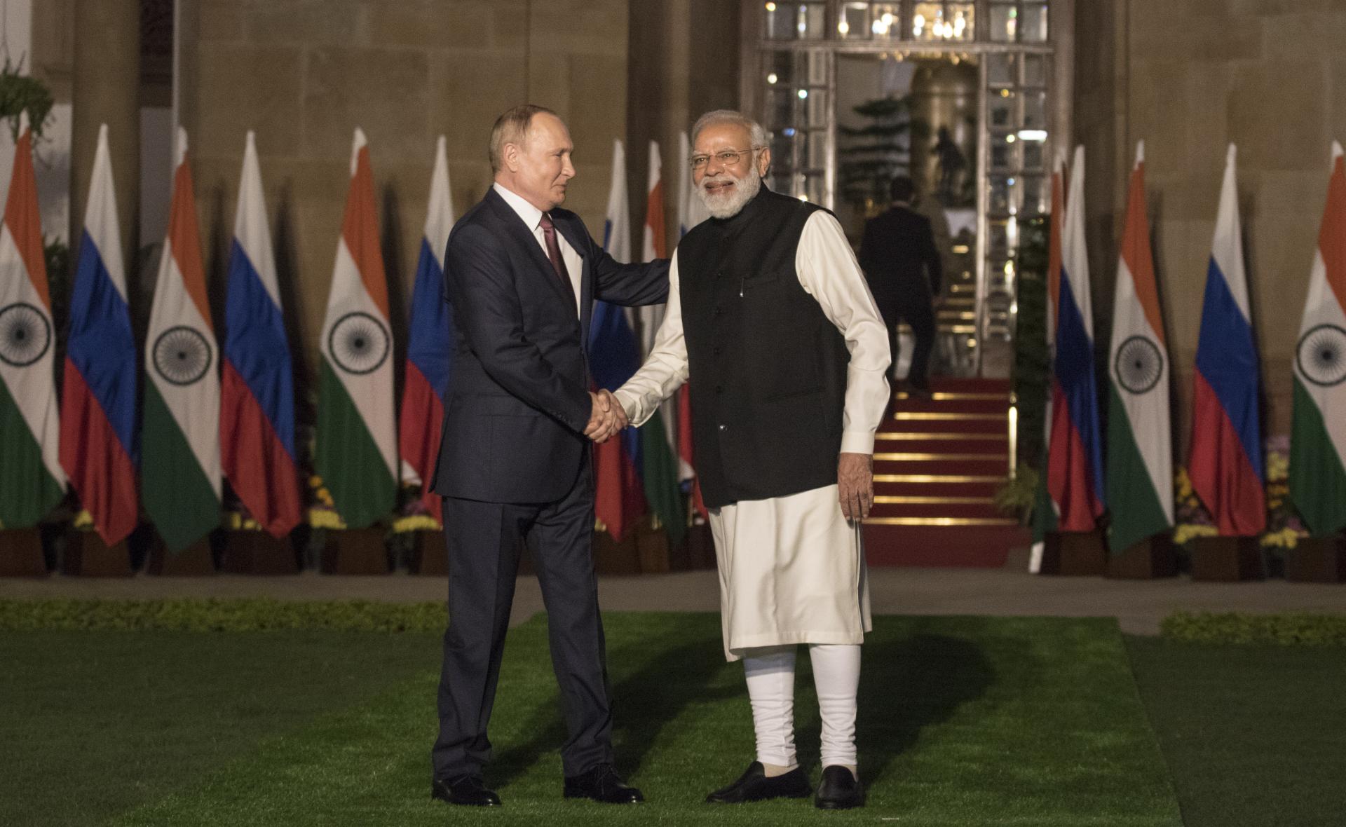 Putin se sastao sa indijskim premijerom Modijem
