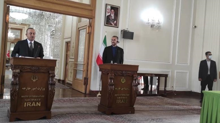 نشست مطبوعاتی مشترک وزرای خارجه ترکیه و ایران