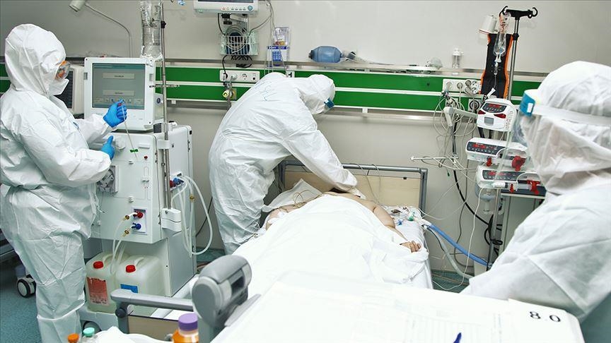 پاکستان میں کورونا کی تیسری لہر اپنے زوروں پر