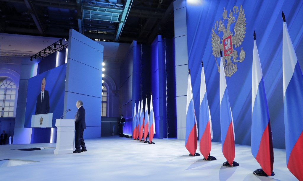 Putin: "Aqueles que atacarem a segurança da Rússia vão arrepender-se como nunca"