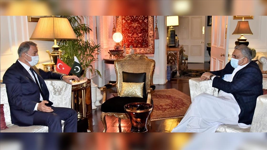 ترک وزیر دفاع کی پاک آرمی چیف سے اسلام آباد میں ملاقات