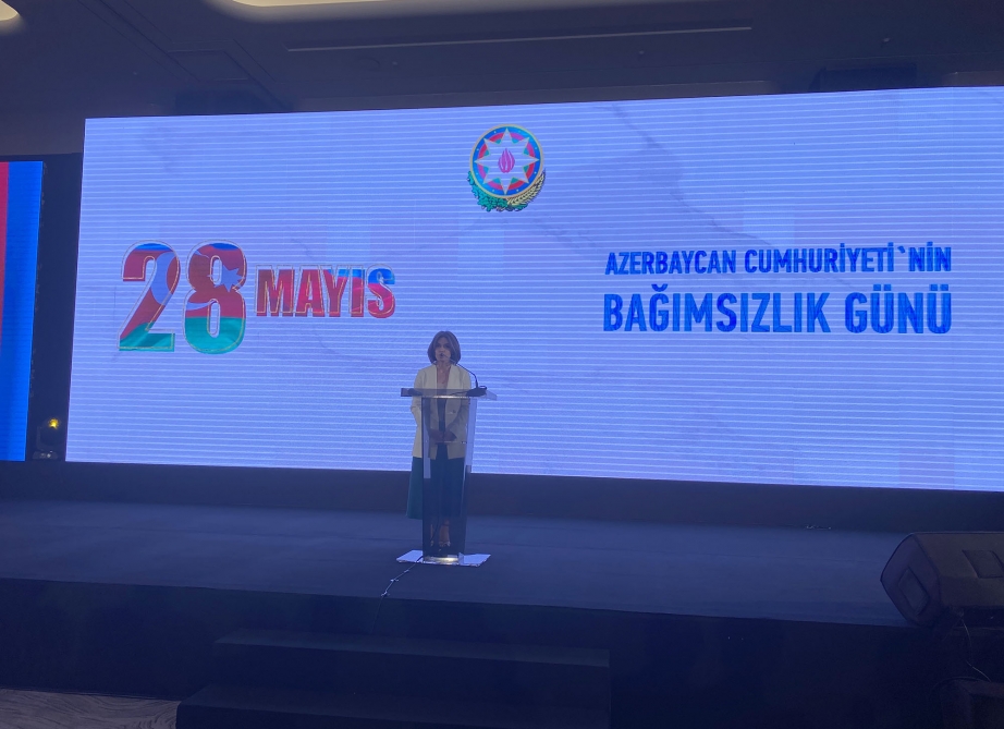 28 May – Müstəqillik Günü münasibətilə İstanbulda təntənəli mərasim keçirilib