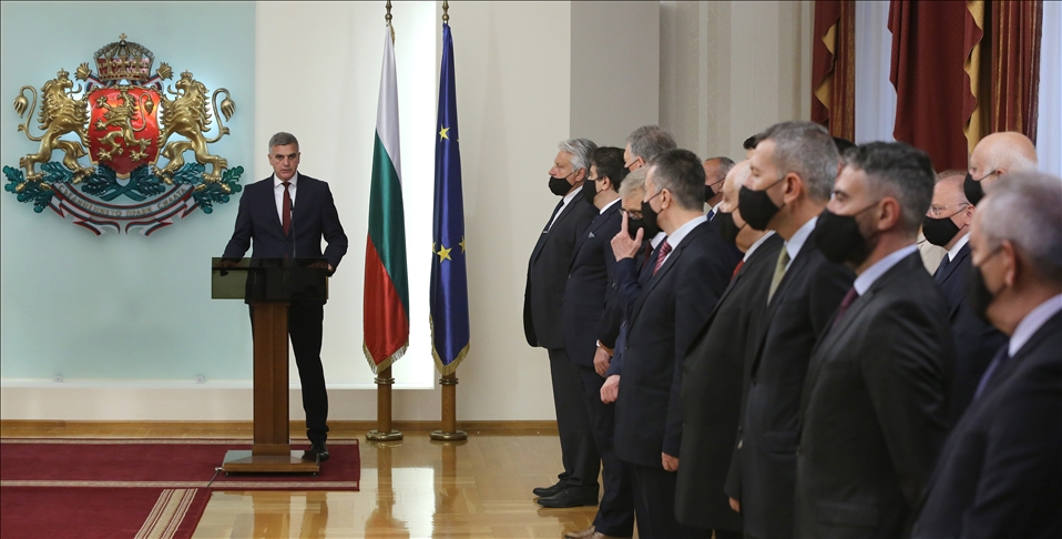 Служебното правителство на България ще проведе своето първо заседание...