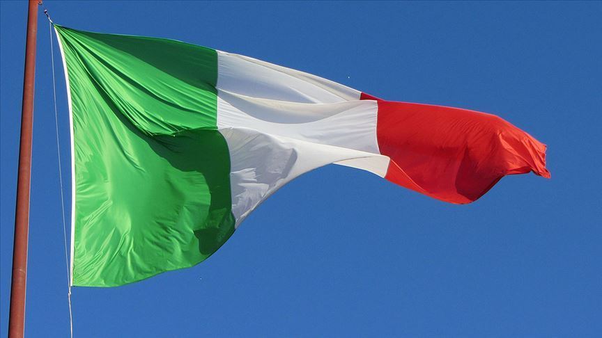 Italiýada polisiýa gullugyna degişli dikuçar heläkçilige uçrady