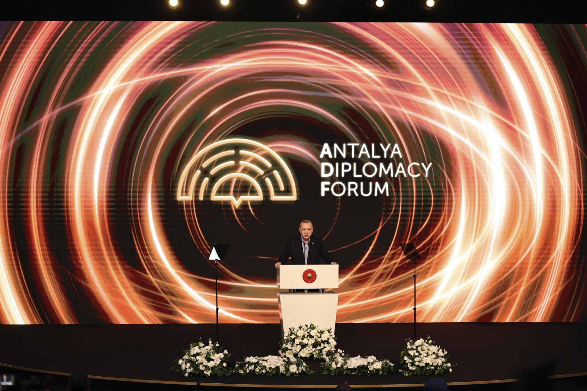 Erdogan: Bashkësia ndërkombëtare dështoi në menaxhimin e pandemisë