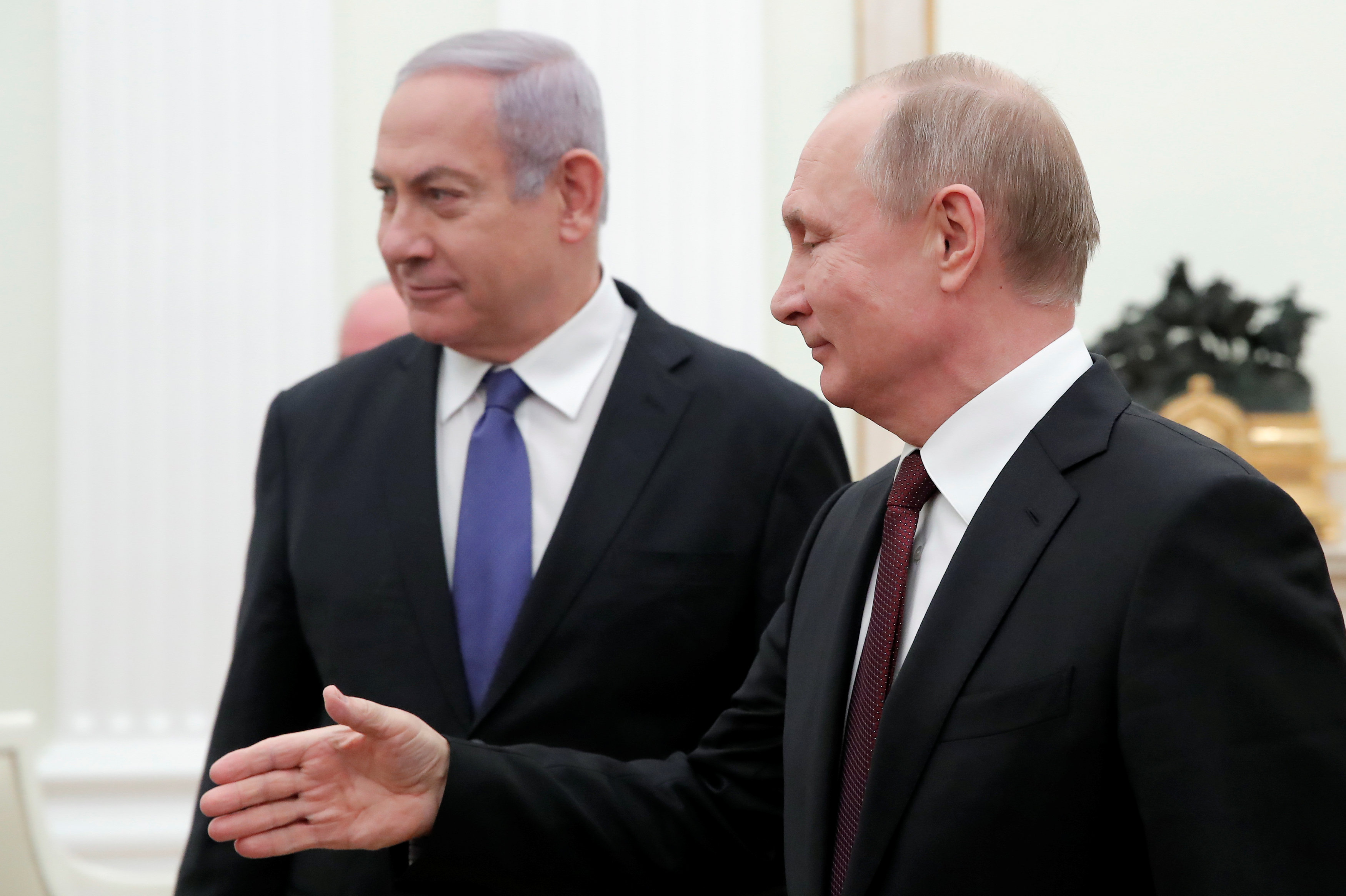 Putin e Netanyahu abordaram a Síria por telefone