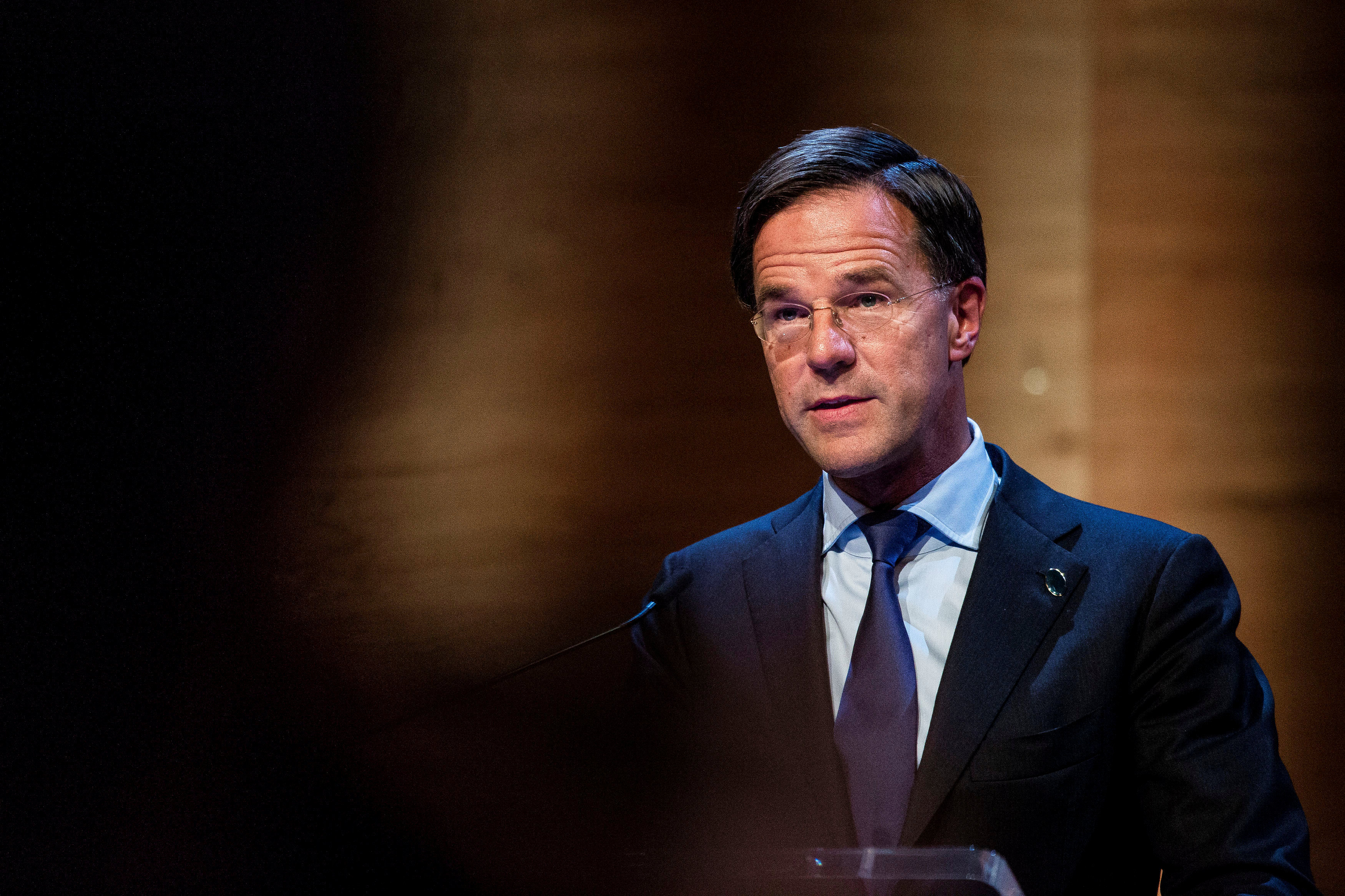 Rutte nazvao "idiotima" demonstrante protiv COVID-19 mjera