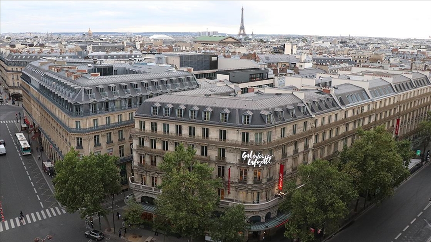 Aprueben el proyecto de ley en Francia sobre la tarjeta de vacuna
