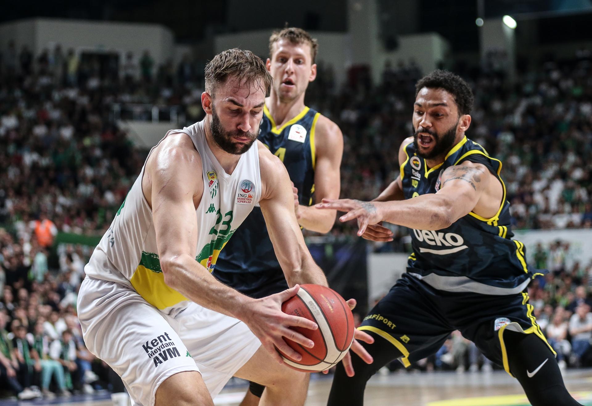 Bursa Frutti Extra izjednačila na 1:1 protiv Fenera u četvrtfinalu play-offa