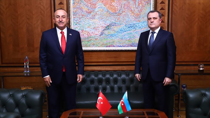 Mewlüt Çawuşogly Azerbaýjanly Kärdeşi Jeýhun Baýramow Bilen Duşuşyk geçirdi
