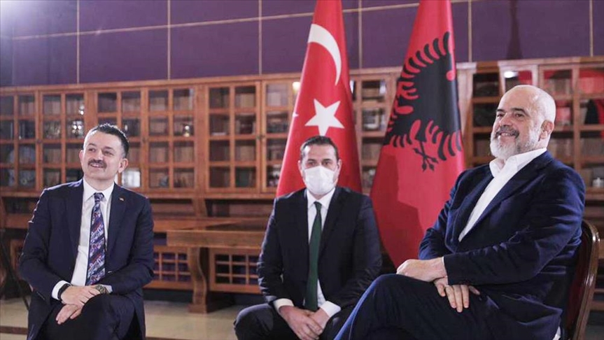 Ministri turk i Bujqësisë filloi vizitën zyrtare në Shqipëri