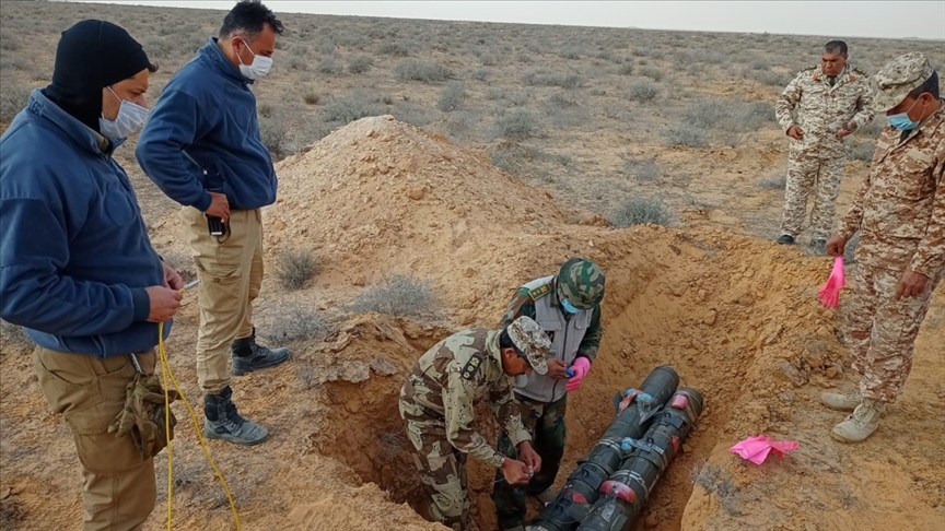 L'armée turque continue de désamorcer les mines et les restes d'explosifs en Libye