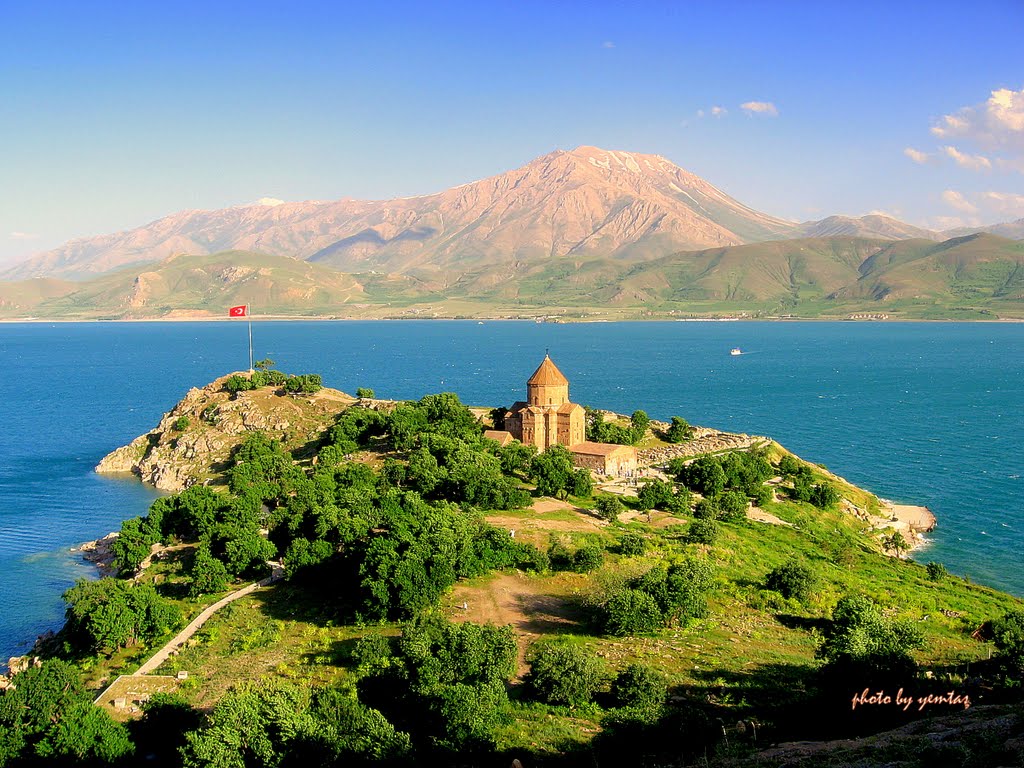 Աղթամարի եկեղեցում տեղի կունենա 9 -րդ պատարագը