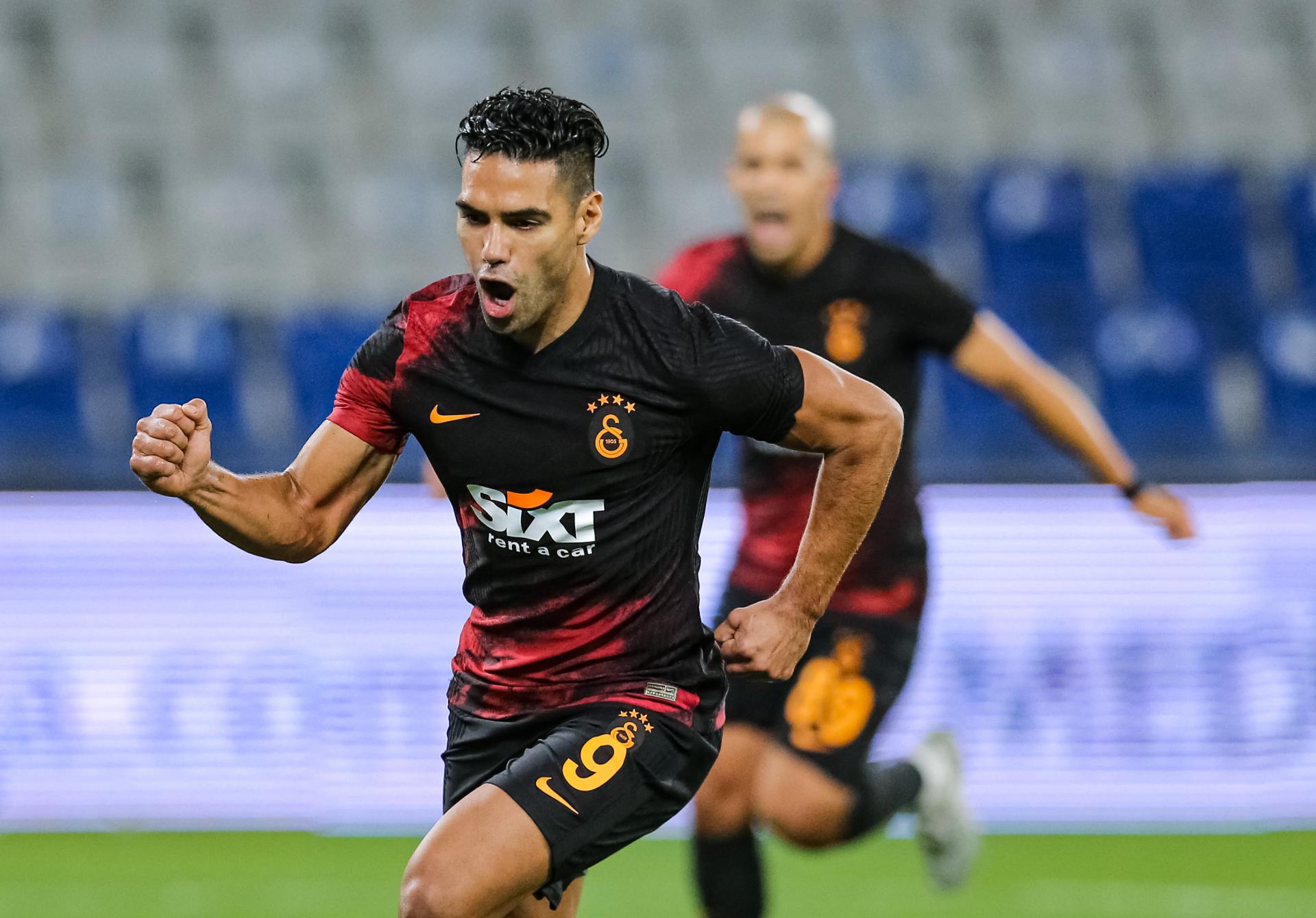 Falcao, estrella colombiana del Galatasaray, sufre una lesión facial