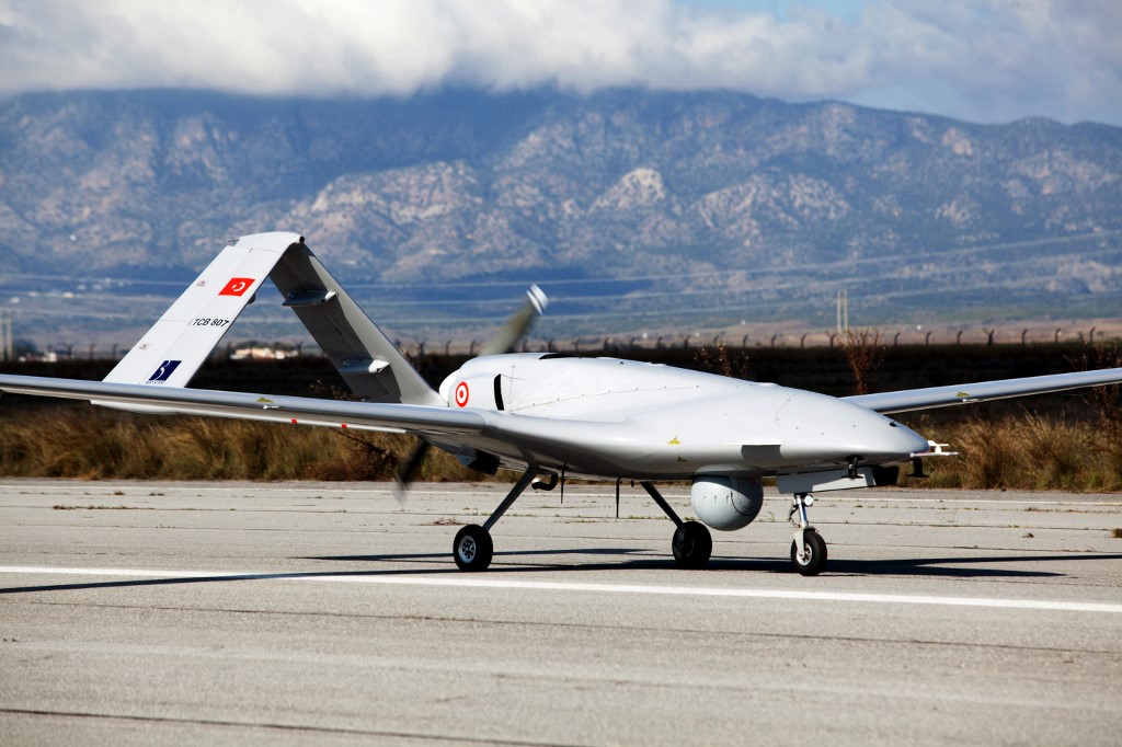 Politólogo estadounidense elogia los drones armados turcos