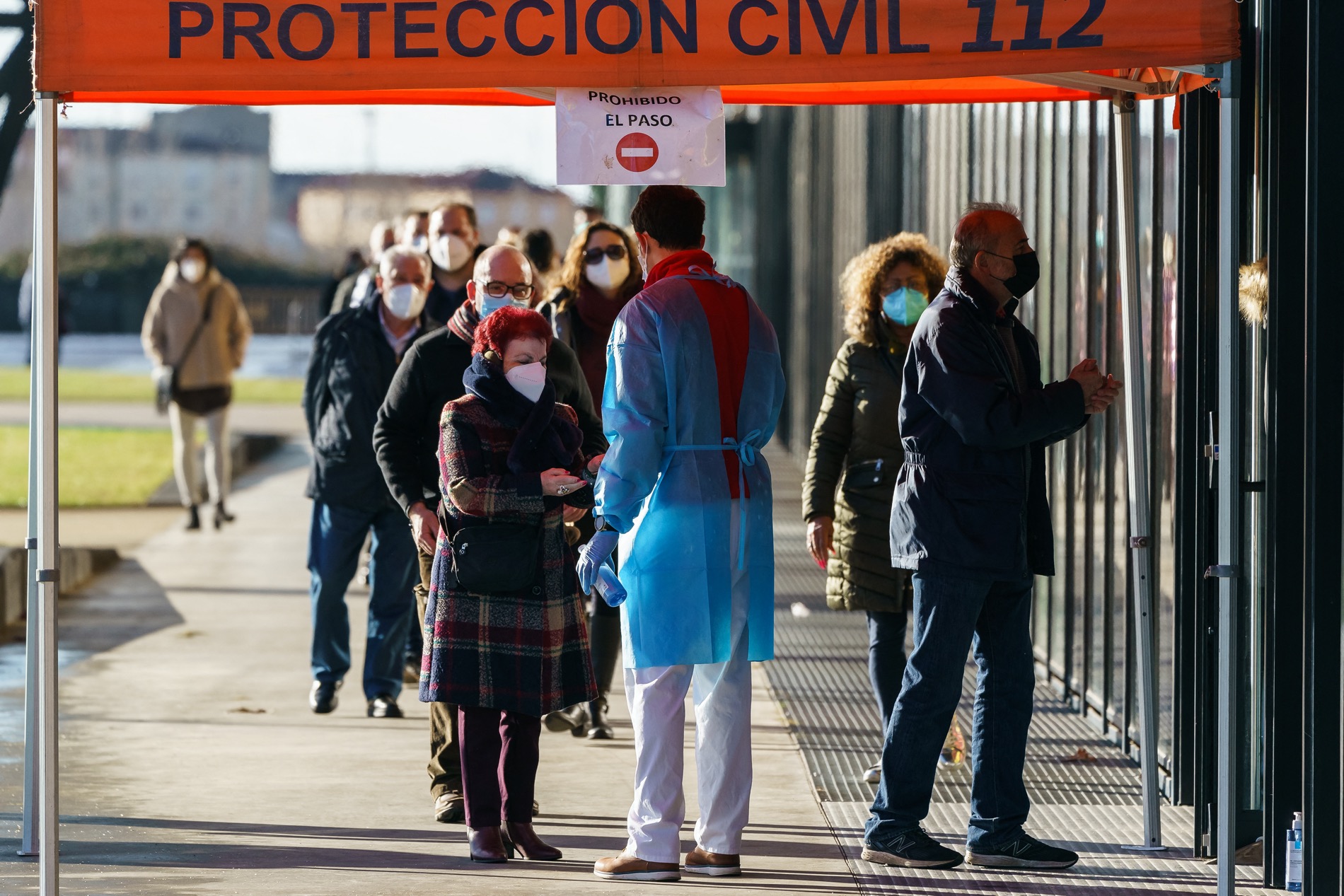 España suma 3 millones 107.172 de personas contagiadas por coronavirus