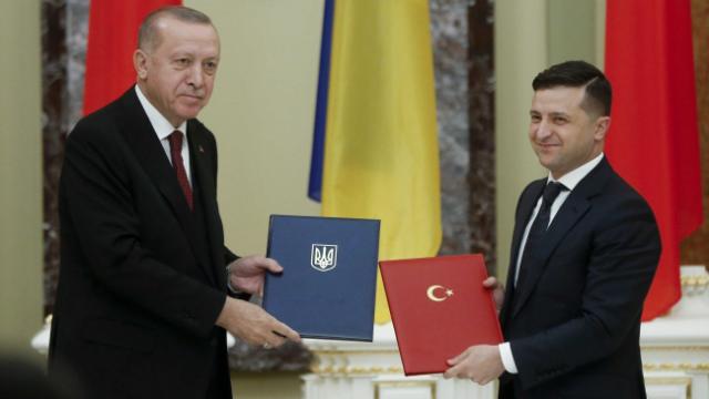 Украина Россиянын колундагы жарандары үчүн Эрдогандан жардам сурады