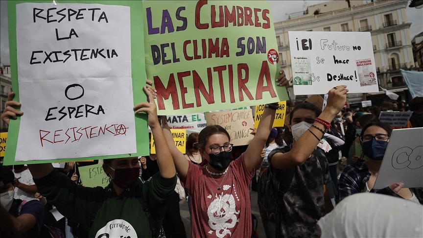 WEF: cambio climático y divisiones sociales son los principales riesgos globales para 2022