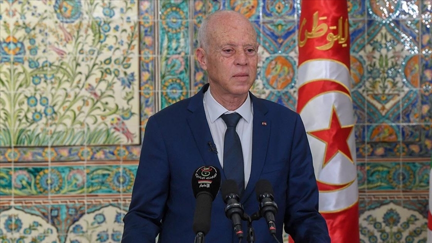тунис пирезиденти йавропа иттипақи кеңишиниң башлиқи мишел билән көрүшти