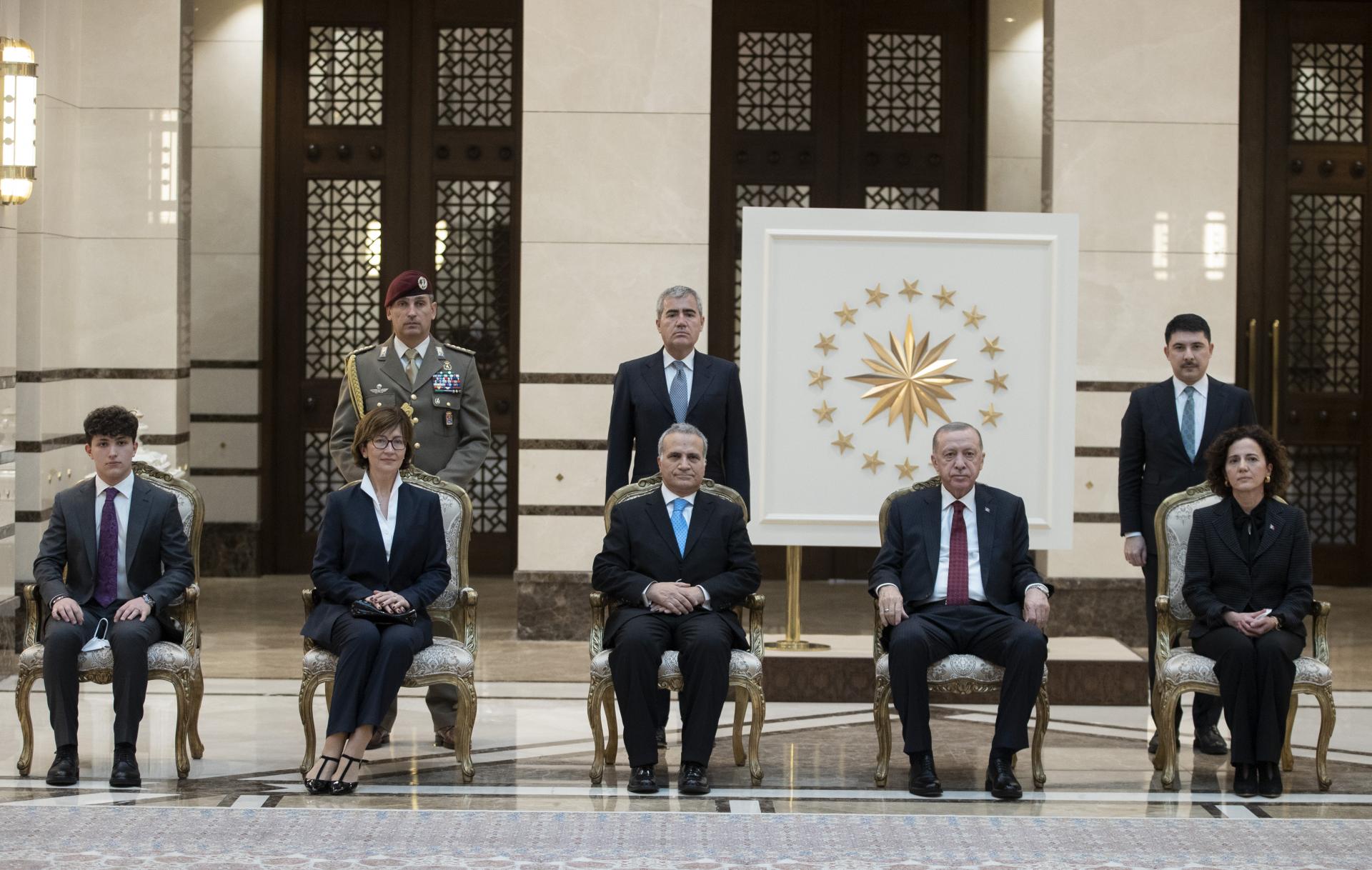 Ambasadori i ri i Italisë në Ankara i dorëzoi letrat kredenciale Presidentit Erdogan