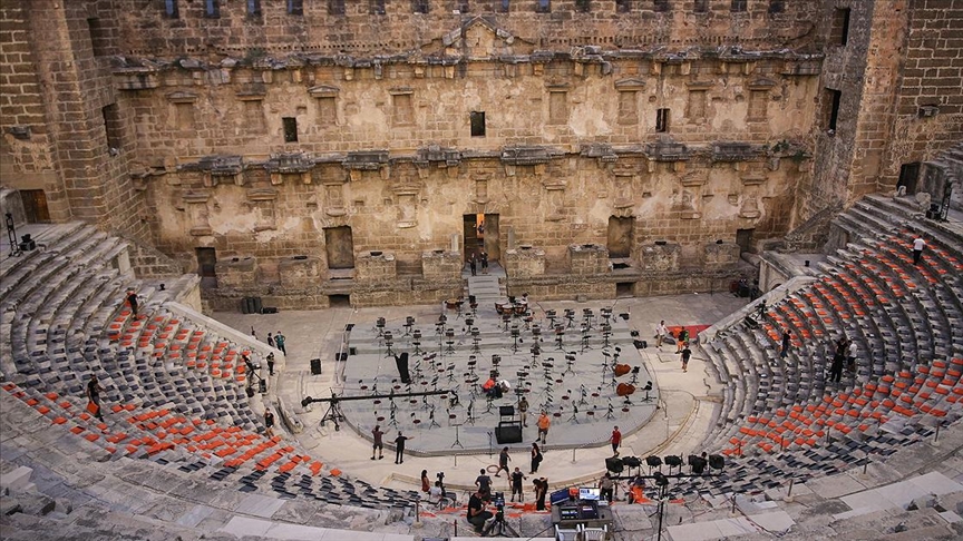 El 28 ° Festival Internacional de Ópera y Ballet de Aspendos comenzará con la ópera de Murad IV