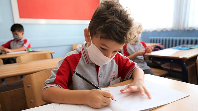 Turska: Od danas učenici opet u školskim klupama