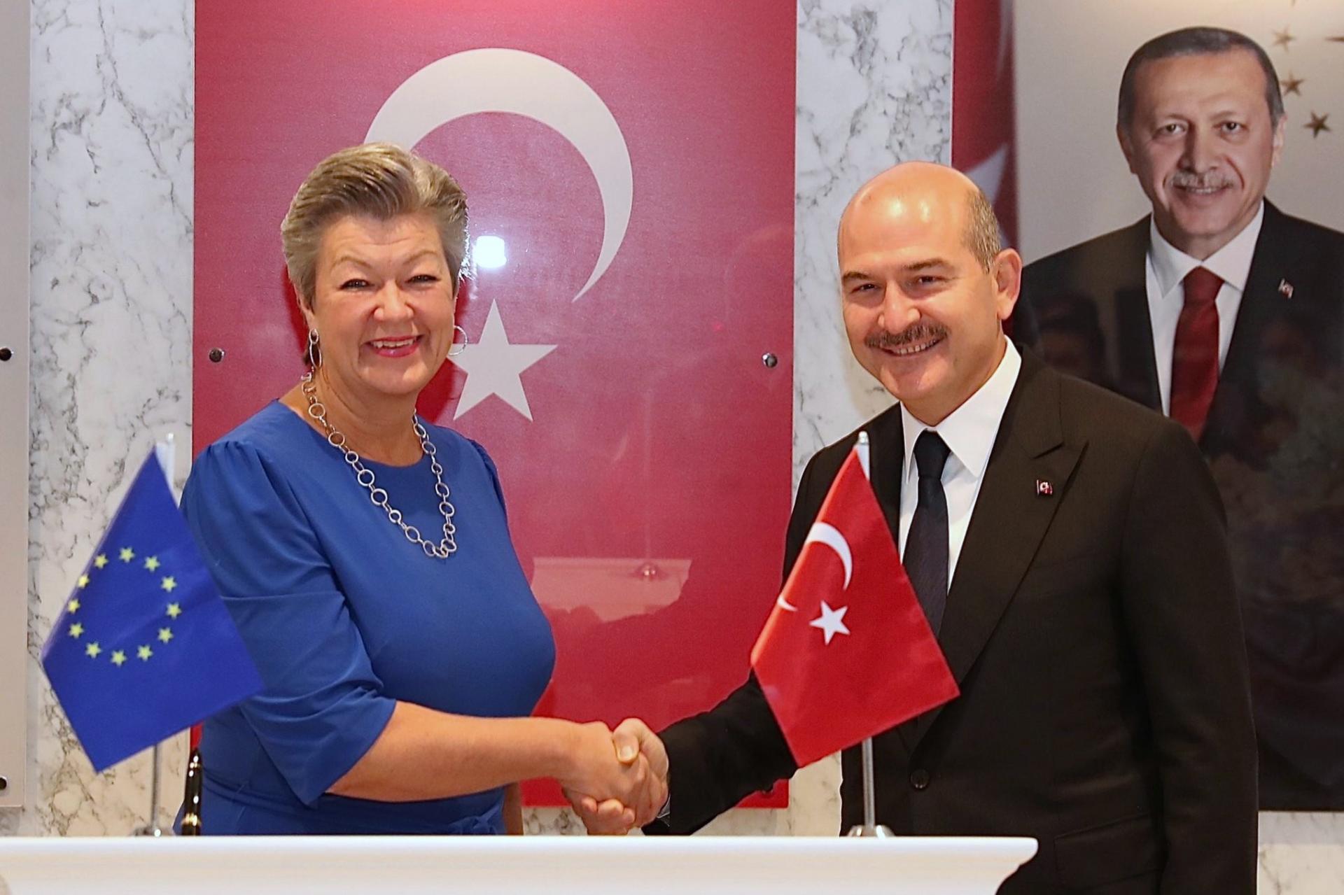 UE, Johansson: lavorare con Ankara per risolvere sfida rifugiati