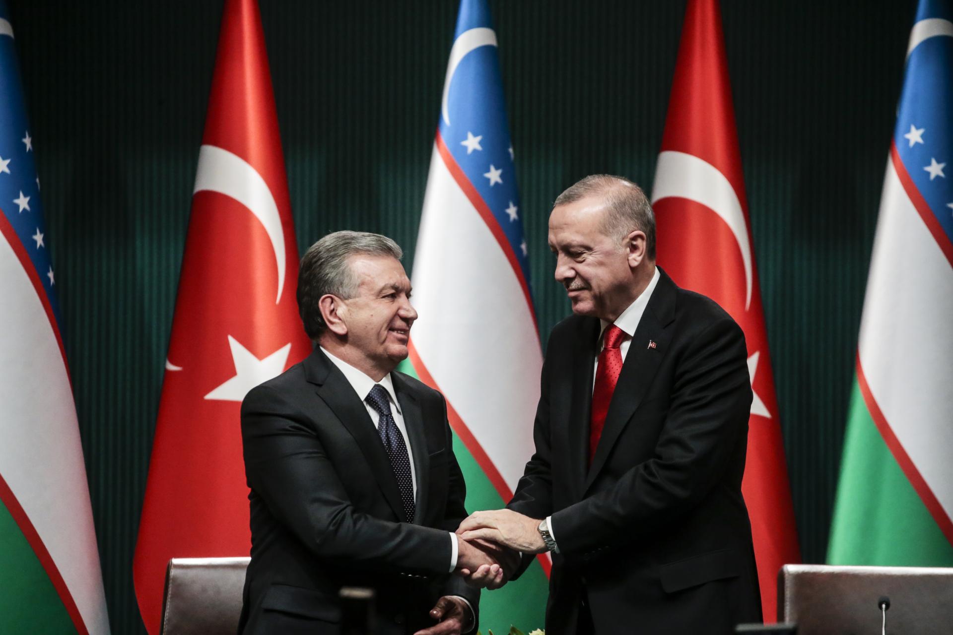 Erdo'g'an Shavkat Mirziyoyevni Navro‘z bayrami bilan tabrikladi