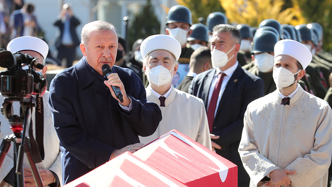Une cérémonie funéraire a eu lieu à Ankara pour les 11 soldats qui sont tombés en martyr