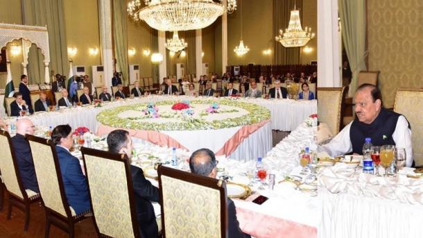 دہشت گردی اور فرقہ واریت کے خاتمے تک ہماری جدو جہد جاری رہے گی: صدر ممنون حسین