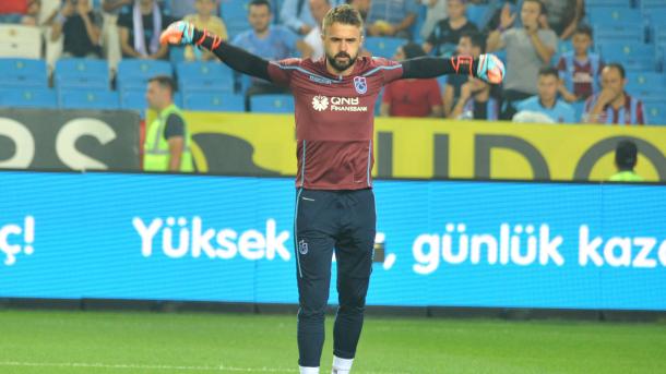 Trabzonspor Klubi, darvozabon O’nur Rejep Rajp Kıvrak bilan bo’lgan shartnomani bekor qildi.