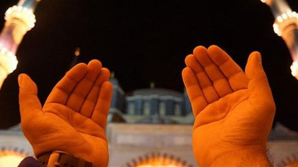 La nuit sacrée de Regaib (Lailat ar-Raghaib) sera célébrée avec des prières cette nuit
