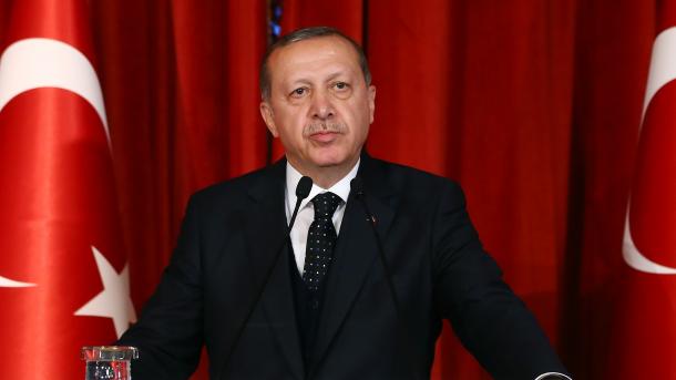 أردۇغان ت. ر. ت ورلد فوروم دا چیقیش ادر